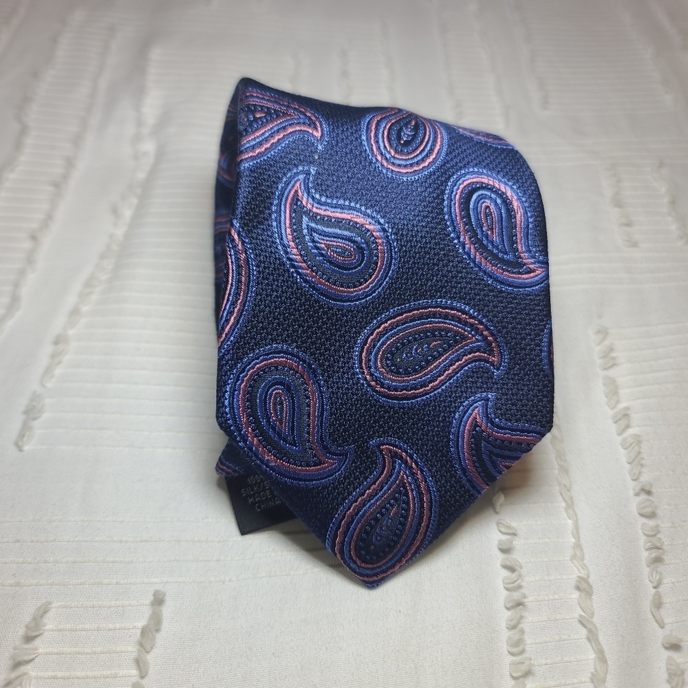 Michael Kors Silk Navy Paisley Necktie